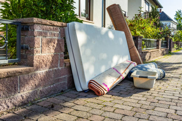 Best Basement Cleanout Services  in Collinsvle, IL