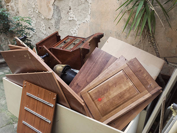 Best Commercial Cleanout Services  in Collinsvle, IL